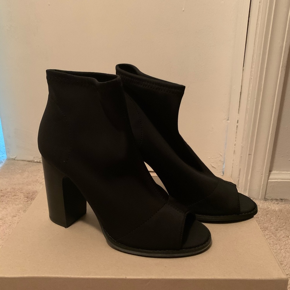 Open toe fabric bootie